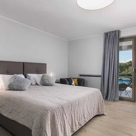 A Stunning With A Swimming Pool In Near Pazin *